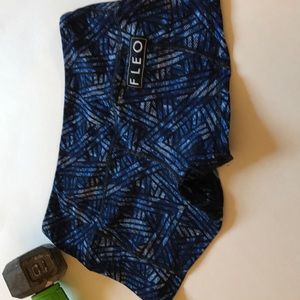 Cute! Print FLEO shorts.